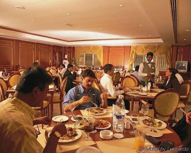 Winchester Grand Hotel Apartment Dubai Restoran foto